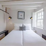 Comfortable In Apartament
