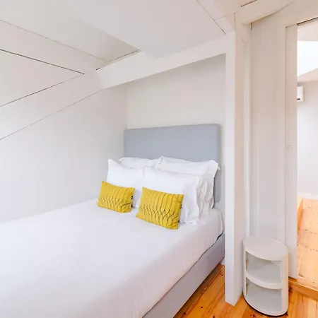 Comfortable In * Porto