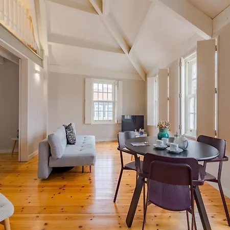 Comfortable In Porto